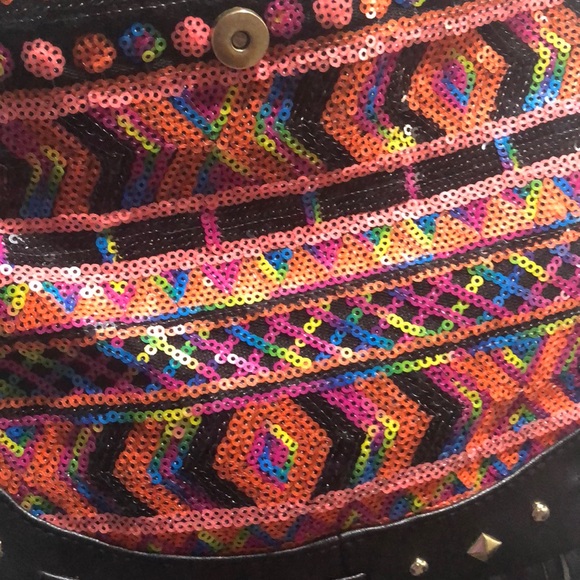 Rainbow sequin and tassel purse - Picture 2 of 2